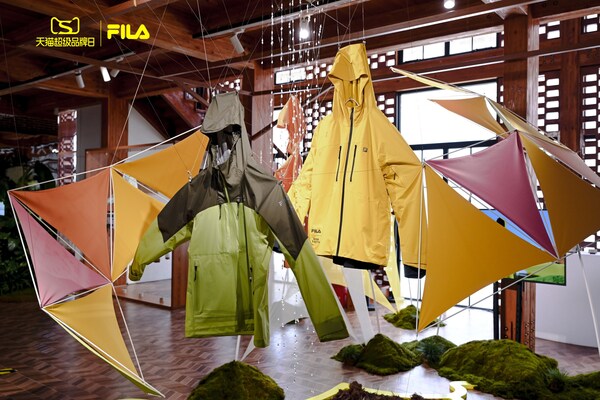 FILA ECO LAB 创意陈列FILA|BBC Earth联名系列山锋茧